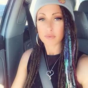 Meet your Posher, Candace